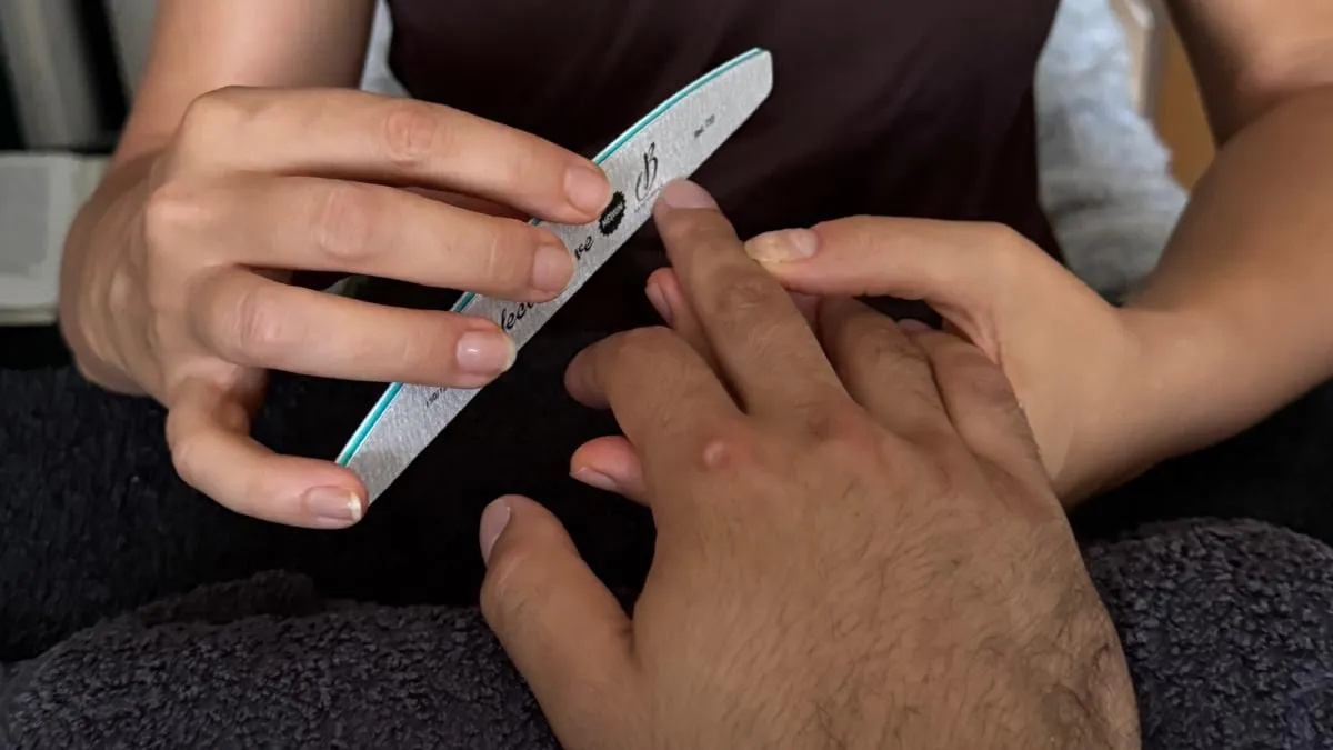 Manucure masculine : soin des ongles à domicile